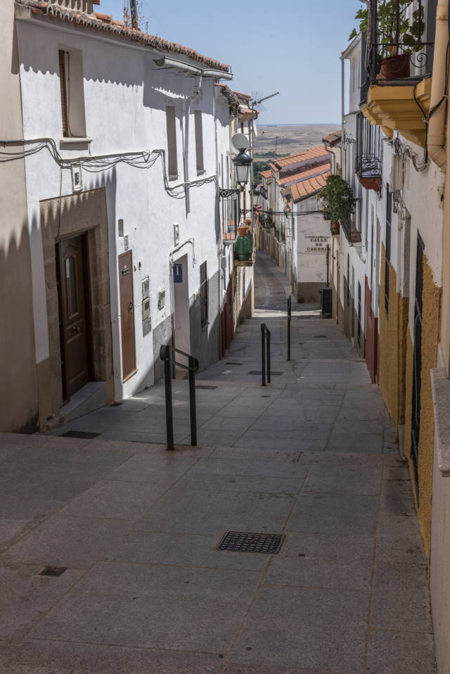 93 - Caceres